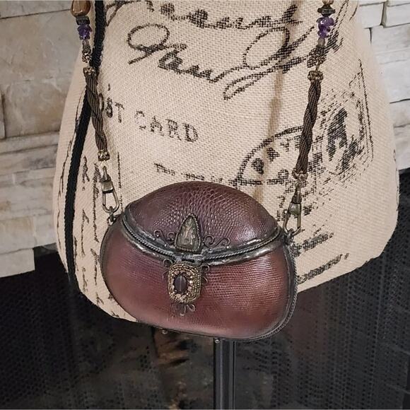 Maya Evangelista Hard Resin Cross Body Bag with Removable Beaded Strap - Picture 15 of 16